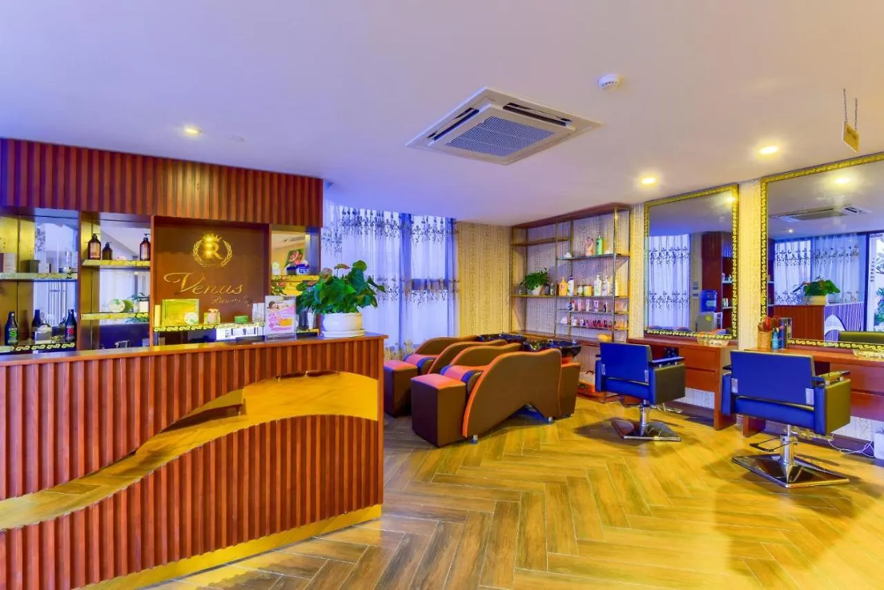 Regalia Gold Hotel Nha Trang 5*,