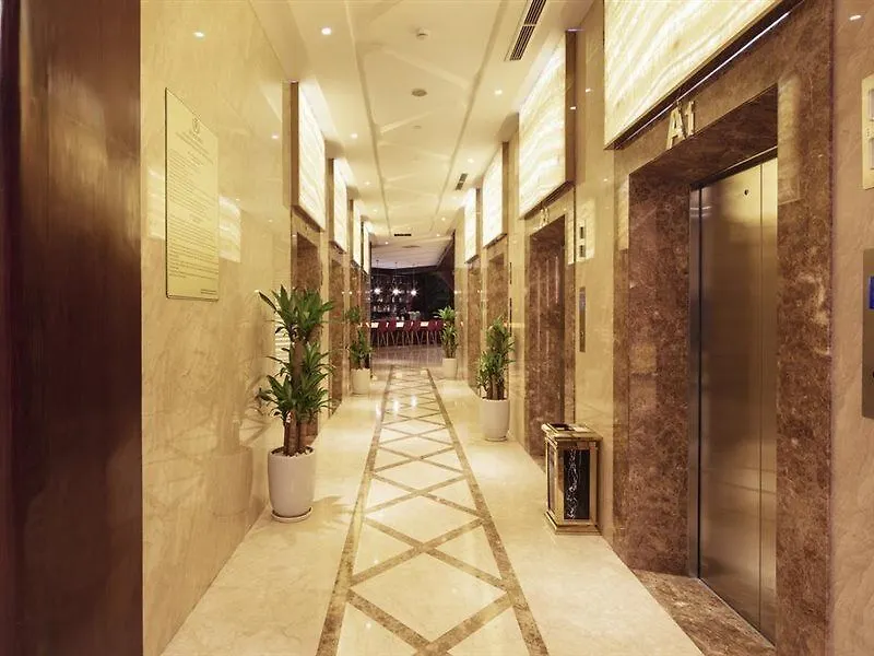 Regalia Gold Hotel Nha Trang 5*,