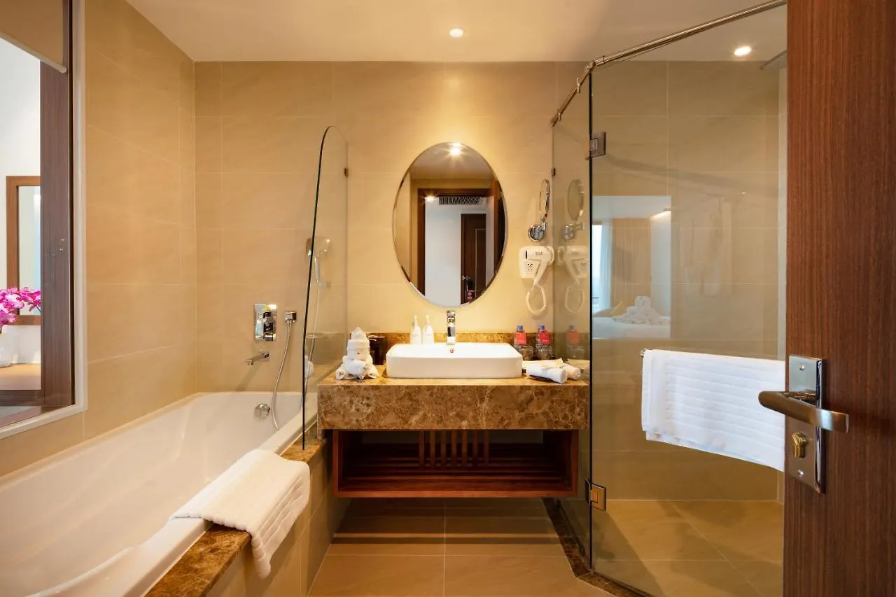 *****  Regalia Gold Hotel Nha Trang Vietnam