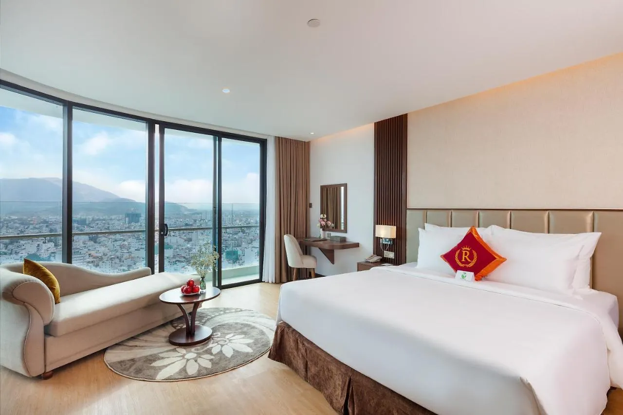 Regalia Gold Hotel Να Τρανγκ
