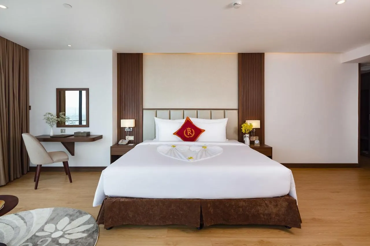 Regalia Gold Hotel Να Τρανγκ