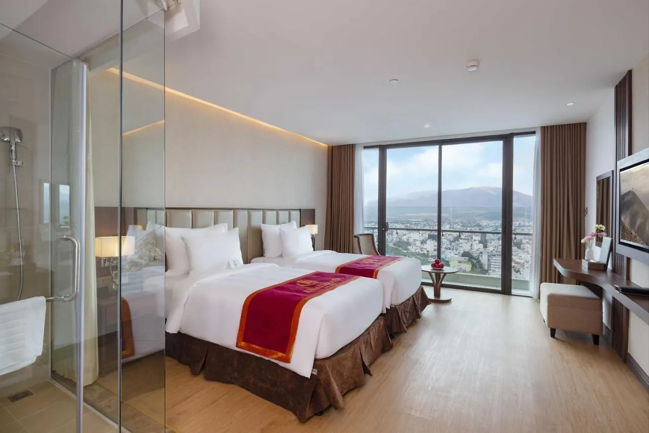 *****  Regalia Gold Hotel Nha Trang Vietnam