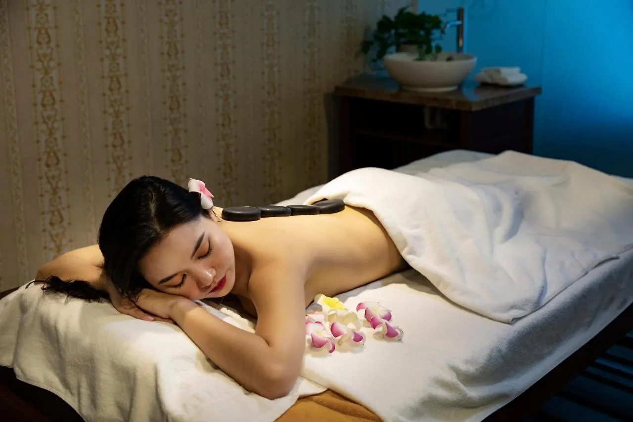 Regalia Gold Hotel Nha Trang